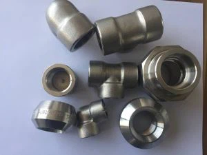 غطاء أنبوب فولاذي مزدوج {0}} LN 08904  ASTM A 182  F 904 L 90 45 Elbow Tee Cross